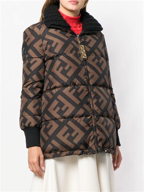 fendi raglan puffer jacket